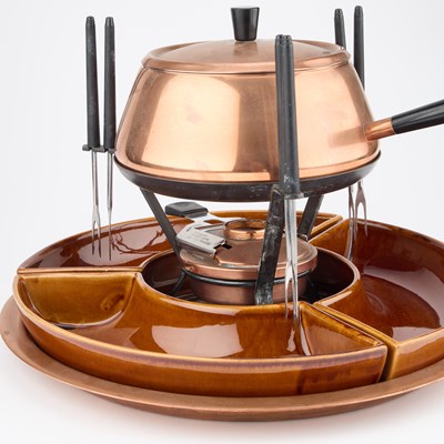 Lot 203 - A CULINOX SPRING SWISS COPPER FONDUE SET, CIRCA 1970