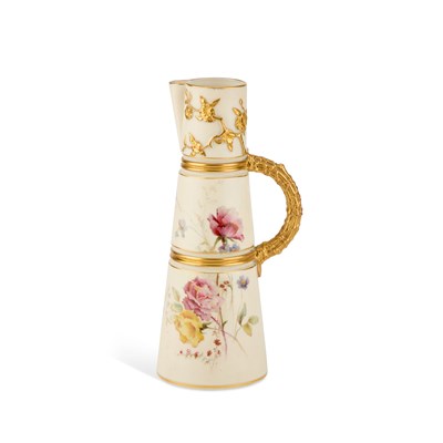 Lot 213 - A ROYAL WORCESTER CLARET JUG