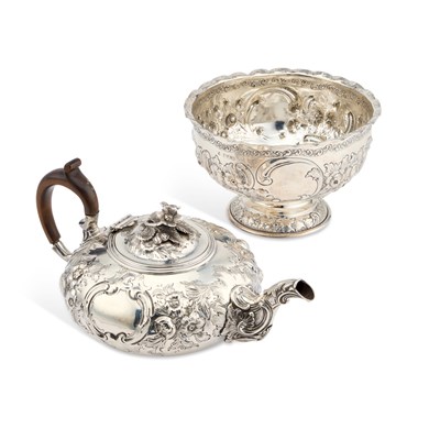 Lot 465 - A LATE VICTORIAN SILVER BOWL