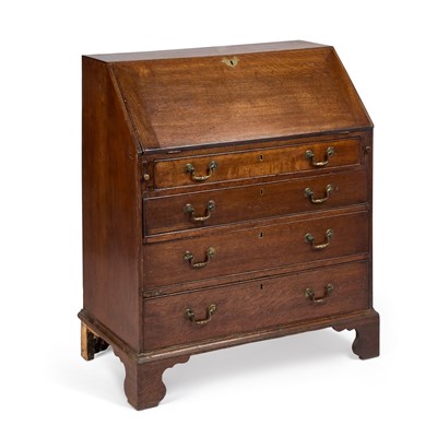 Lot 1090 - A GEORGE III OAK SLANT-FRONT BUREAU