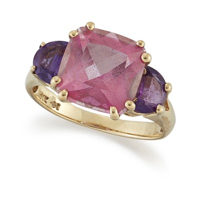 Lot 1577 - A PINK TOPAZ AND AMETHYST THREE STONE RING