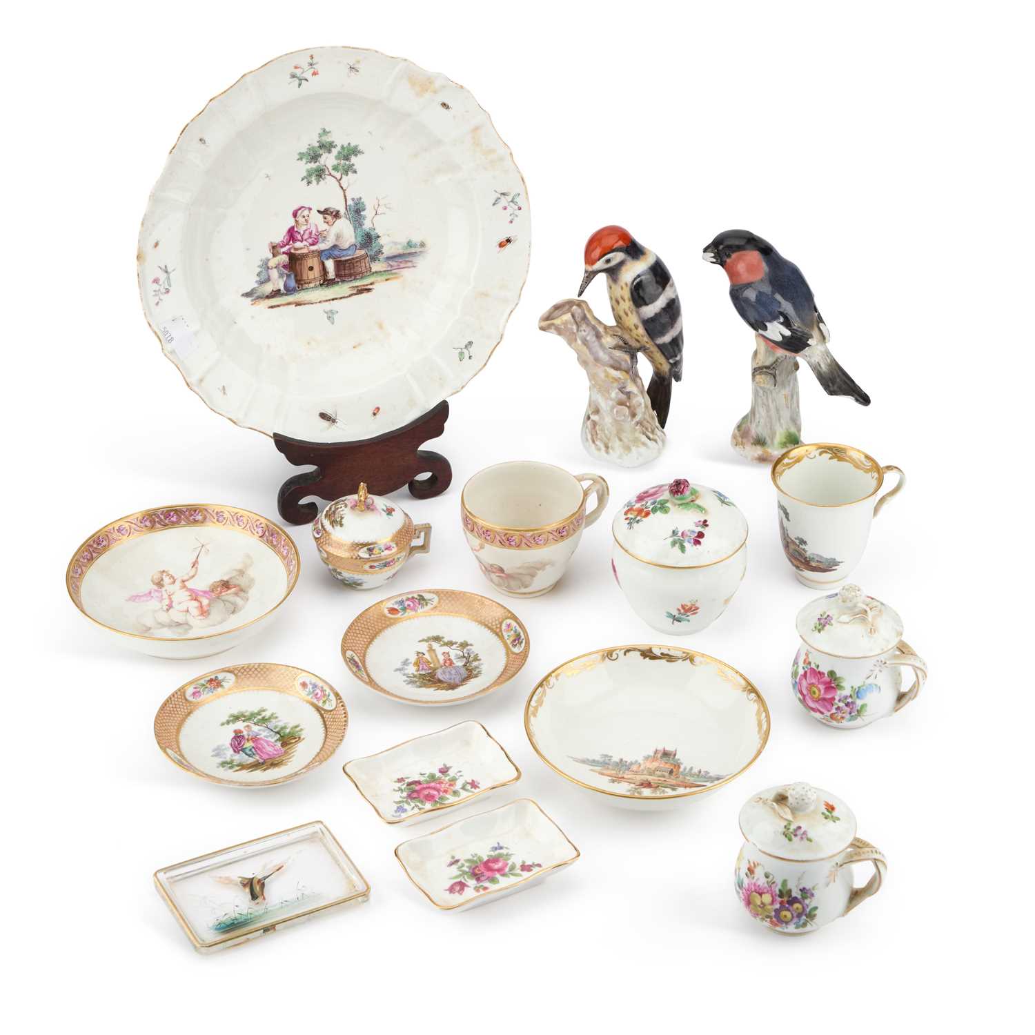 Lot 55 - A GROUP OF PORCELAIN