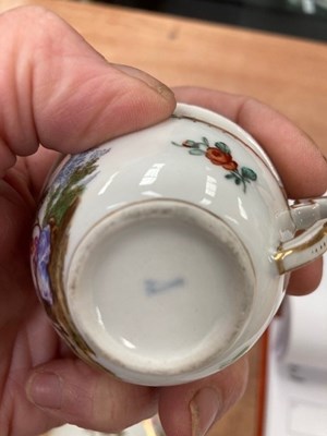 Lot 55 - A GROUP OF PORCELAIN