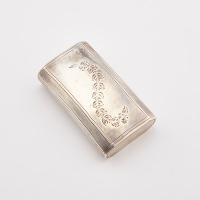 Lot 498 - A RARE GEORGE III SILVER SNUFF BOX