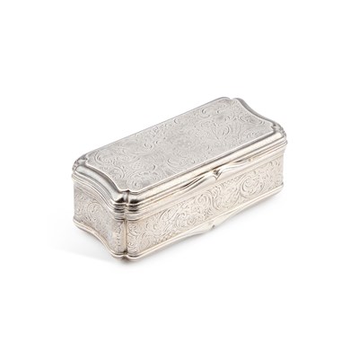 Lot 451 - AN EARLY VICTORIAN SILVER TABLE SNUFF BOX