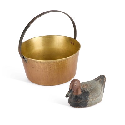 Lot 356 - A VINTAGE DECOY DUCK AND A VICTORIAN BRASS JAMPAN