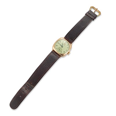 Lot 538 - A 9CT GOLD J.R. OGDEN STRAP WATCH