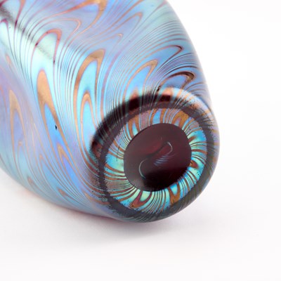 Lot 31 - AN ART NOUVEAU LOETZ IRIDESCENT GLASS VASE, CIRCA 1905