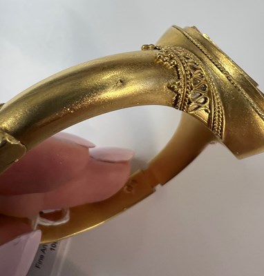 Lot 568 - A VICTORIAN SILVER-GILT BANGLE BY JOHN BROGDEN