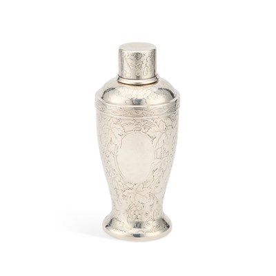 Lot 206 - AN AMERICAN STERLING SILVER COCKTAIL SHAKER