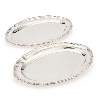 Lot 464 - A PAIR OF GEORGE III SILVER POULTRY DISHES