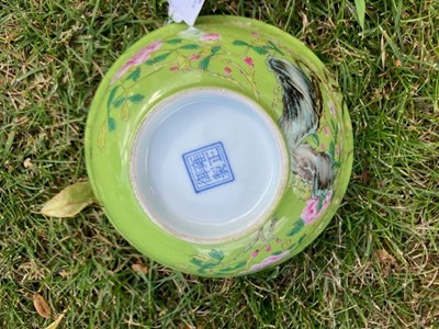 Lot 71 - A CHINESE GREEN-GROUND BOWL