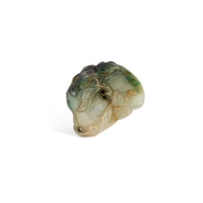 Lot 147 - A CHINESE JADE CARVING OF FRUIT
