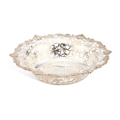 Lot 185 - A GEORGE V SILVER BOWL