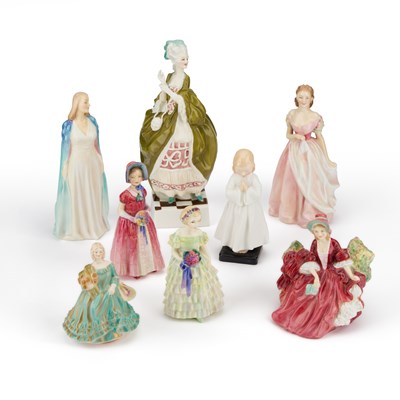 Lot 61 - A GROUP OF ROYAL DOULTON AND ROYAL WORCESTER FIGURES