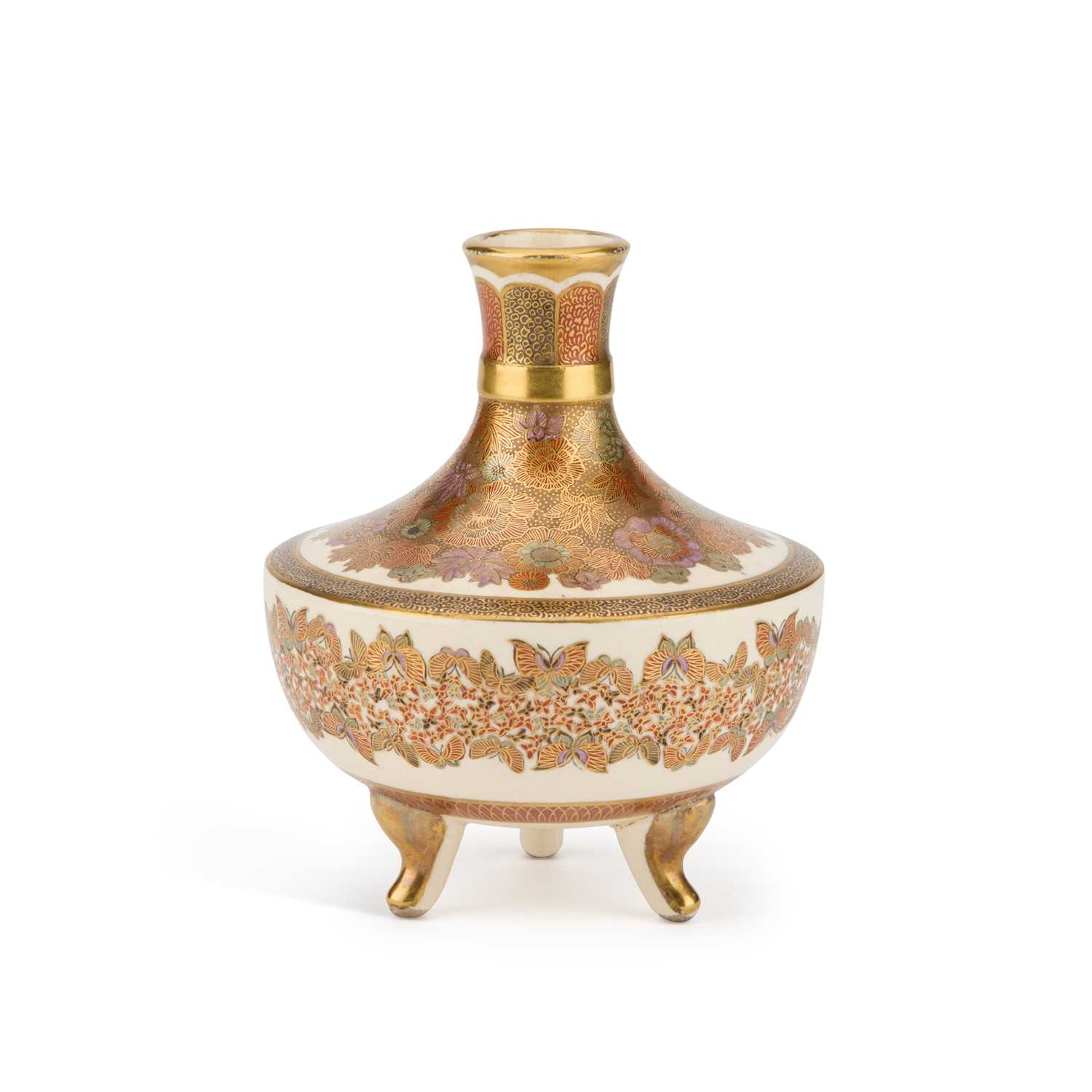 Lot 90 - A JAPANESE SATSUMA VASE, MEIJI PERIOD (1868-1912)