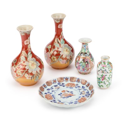 Lot 160 - A GROUP OF ORIENTAL CERAMICS