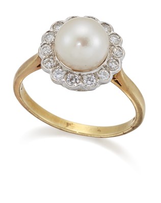 Lot 1566 - AN 18 CARAT GOLD CULTURED PEARL AND DIAMOND CLUSTER RING