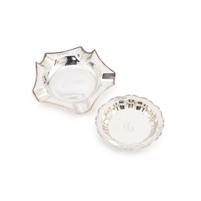 Lot 240 - A GEORGE V SILVER ASHTRAY