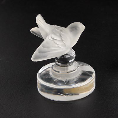 Lot 125 - TWO LALIQUE MODELS OF BIRDS