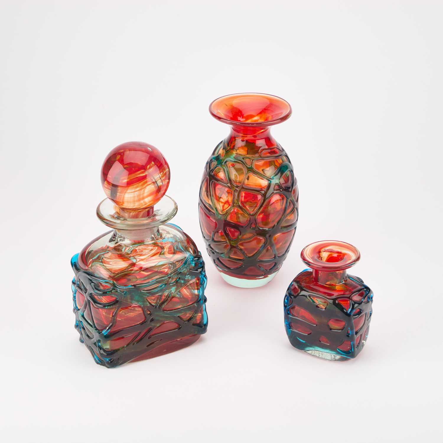 Lot 92 - THREE PIECES OF MDINA GLASS