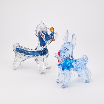 Lot 15 - TWO MURANO GLASS MODELS OF DOGS