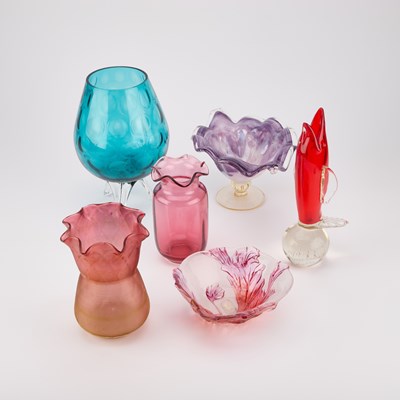 Lot 151 - SIX CONTINENTAL GLASS BOWLS AND VASES