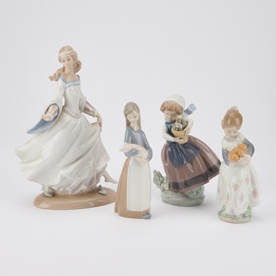 Lot 272 - FOUR LLADRO FIGURES