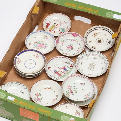 Lot 395 - A COLLECTION OF 18TH CENTURY ENGLISH SAUCERS