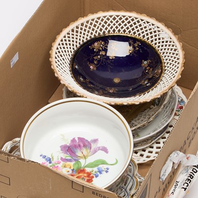 Lot 353 - A COLLECTION OF CONTINENTAL PORCELAIN