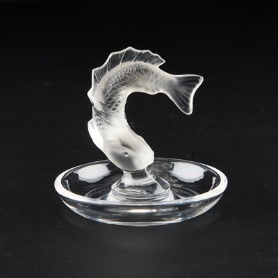 Lot 121 - A LALIQUE CENDRIER