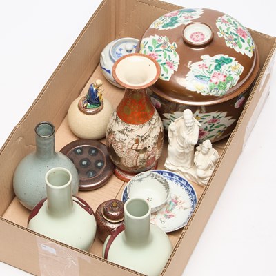 Lot 706 - A GROUP OF CHINESE AND JAPANESE CERAMICS