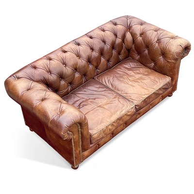 Lot 775 - A BARKER & STONEHOUSE 'HALO' LEATHER CHESTERFIELD SETTEE