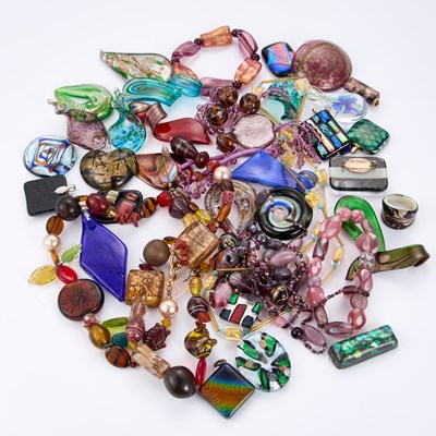 Lot 793 - A COLLECTION OF GLASS BEADED JEWELLERY