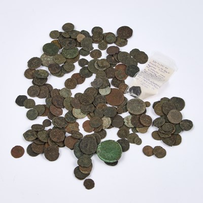 Lot 809 - A LARGE COLLECTION OF ANCIENT ROMAN COINS