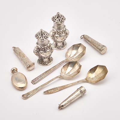 Lot 737 - A GROUP OF SILVER