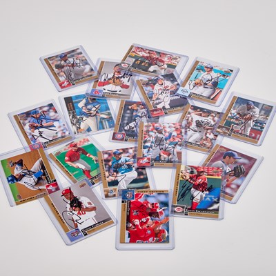 Lot 838 - A COLLECTION OF SIGNED BASEBALL TRADING CARDS