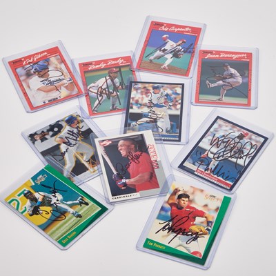 Lot 835 - A COLLECTION OF SIGNED BASEBALL TRADING CARDS