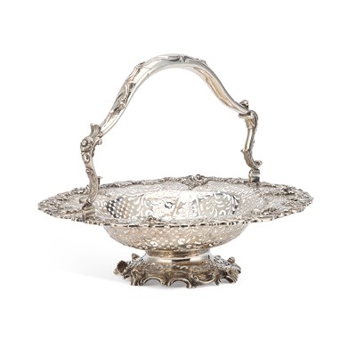 Lot 434 - A WILLIAM IV SILVER CAKE BASKET