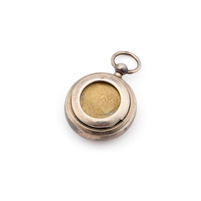 Lot 339 - AN EDWARDIAN SILVER SOVEREIGN CASE