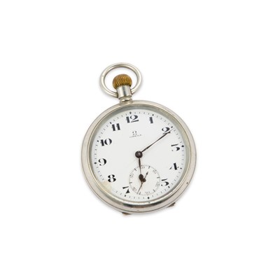 Lot 586 - A NICKEL OMEGA RAILWAY POCKET WATCH