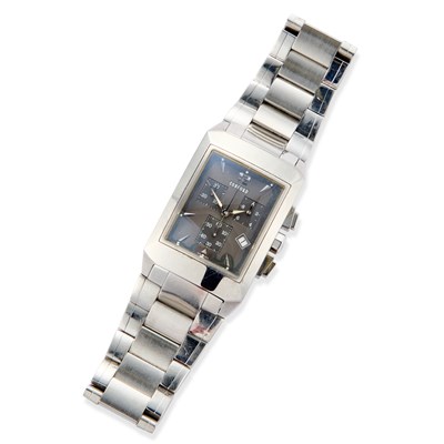 Lot 532 - A GENT'S STEEL CONCORD CHRONOGRAPH BRACELET WATCH