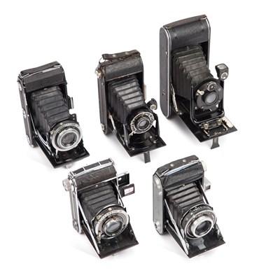 Lot 897 - A GROUP OF FOLDING CAMERAS