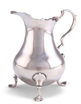 Lot 1160 - A GEORGE II SILVER CREAM JUG