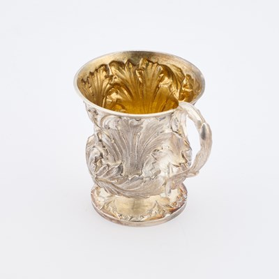 Lot 321 - A GEORGE IV SILVER NATURALISTIC MUG