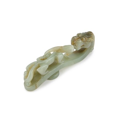 Lot 166 - A CHINESE JADE 'DRAGON' BELT HOOK