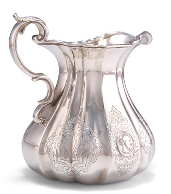 Lot 1157 - A VICTORIAN SILVER CREAM JUG