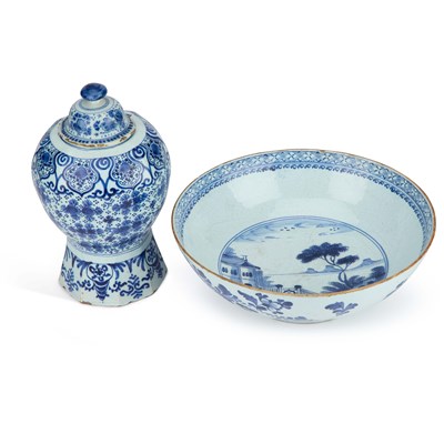 Lot 101 - AN 18TH CENTURY ENGLISH DELFT BLUE AND WHITE BOWL AND AN 18TH CENTURY DUTCH DELFT VASE AND COVER