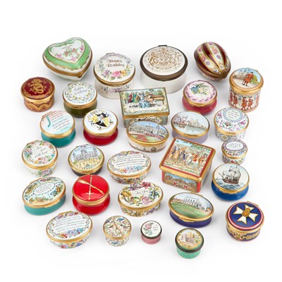 Lot 359 - A COLLECTION OF HALCYON DAYS ENAMEL BOXES