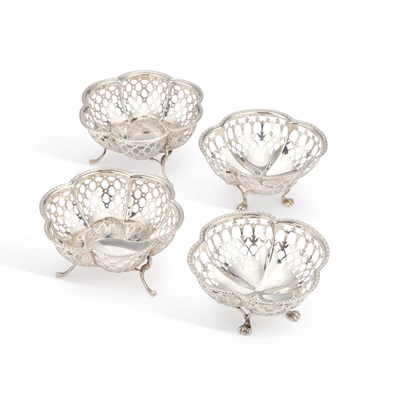 Lot 306 - TWO PAIRS OF GEORGE V SILVER BON BON DISHES